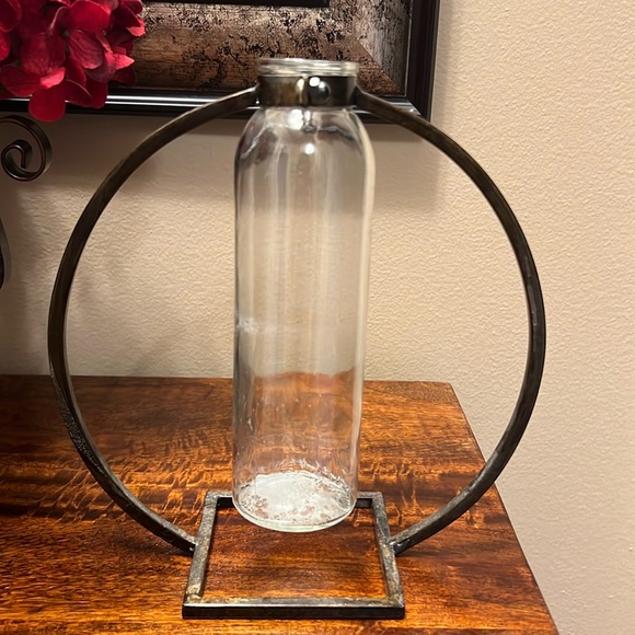 Budvase ~ Metal and Glass Budvase, EUC - Picture 3 of 17